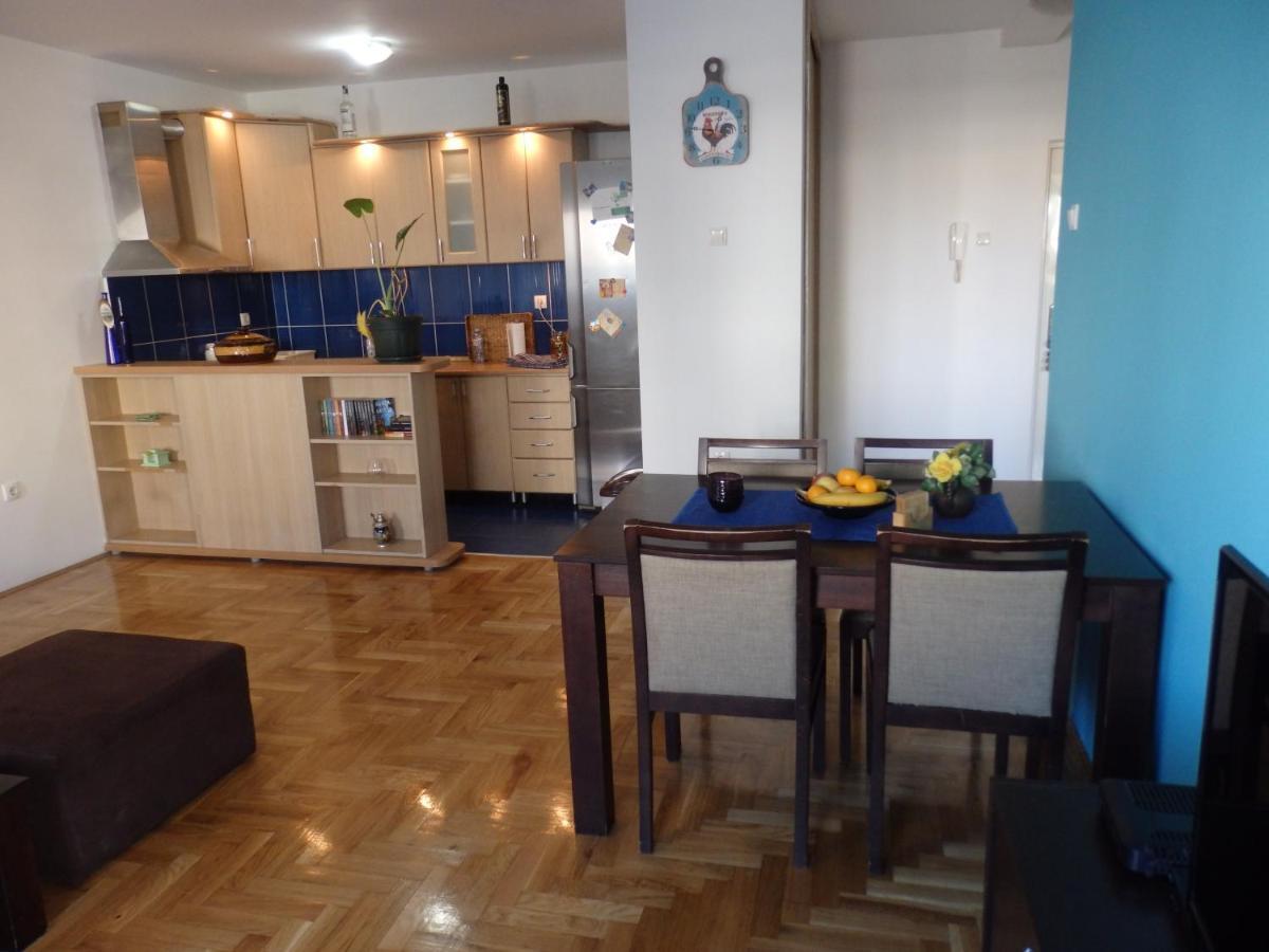 Apartment Erika 2 Novi Sad Dış mekan fotoğraf