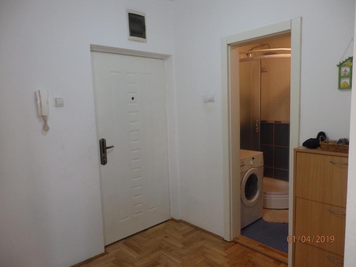 Apartment Erika 2 Novi Sad Dış mekan fotoğraf